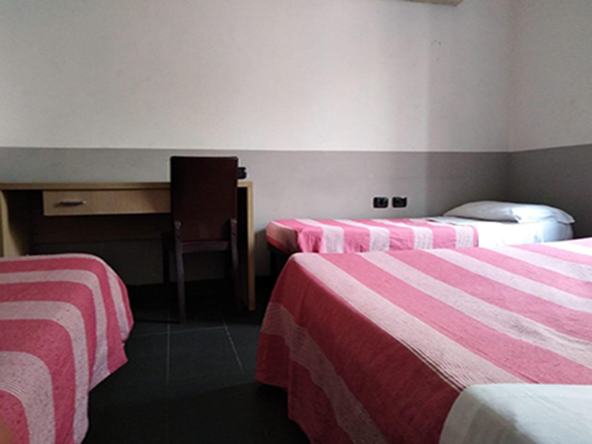 M&J Place Hostel 罗马 外观 照片