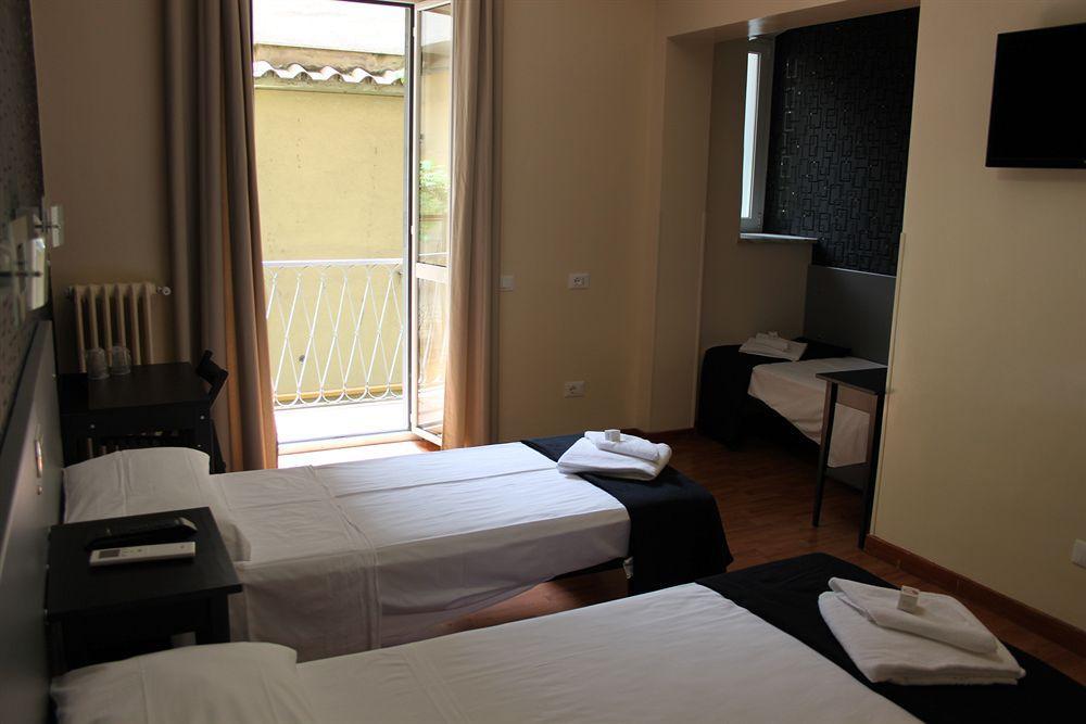 M&J Place Hostel 罗马 外观 照片