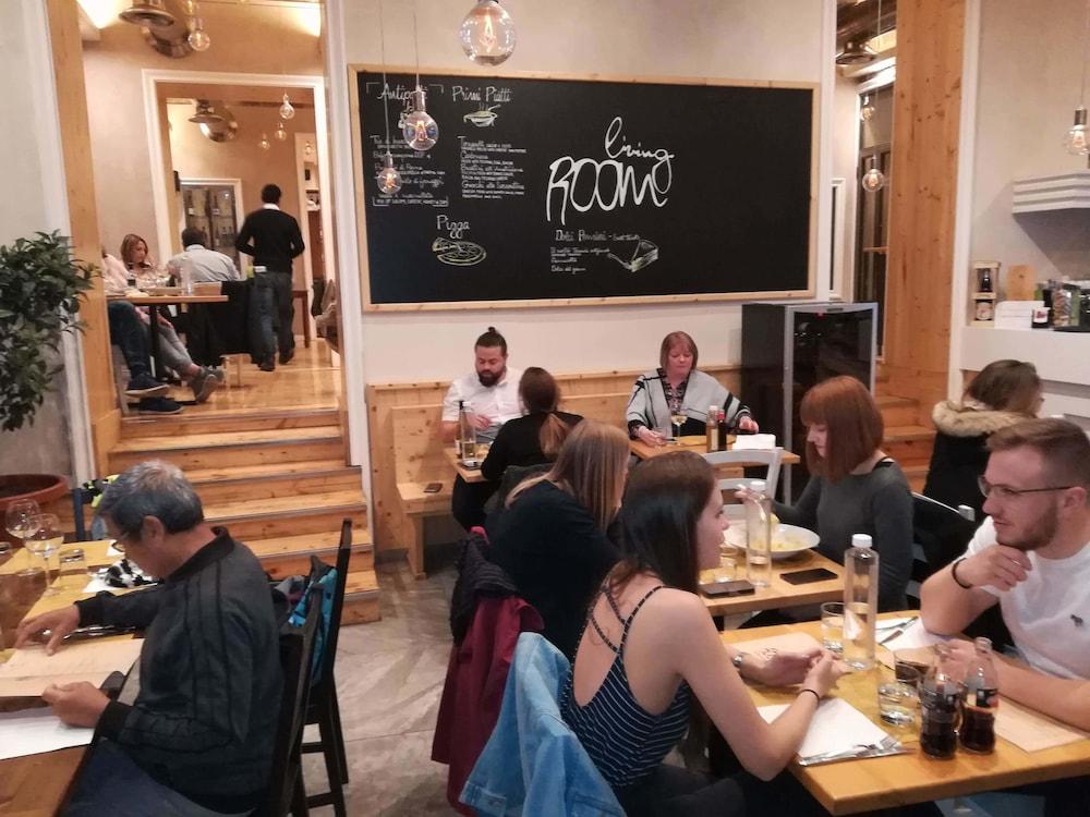 M&J Place Hostel 罗马 外观 照片