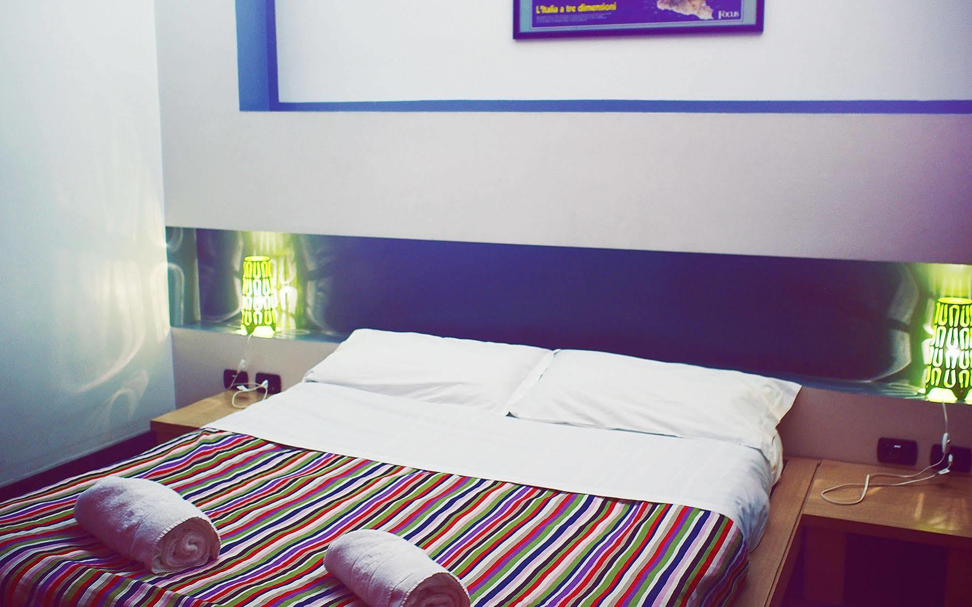M&J Place Hostel 罗马 外观 照片